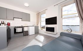 Unit 2 Island View Apartments With Stunning Harbour View